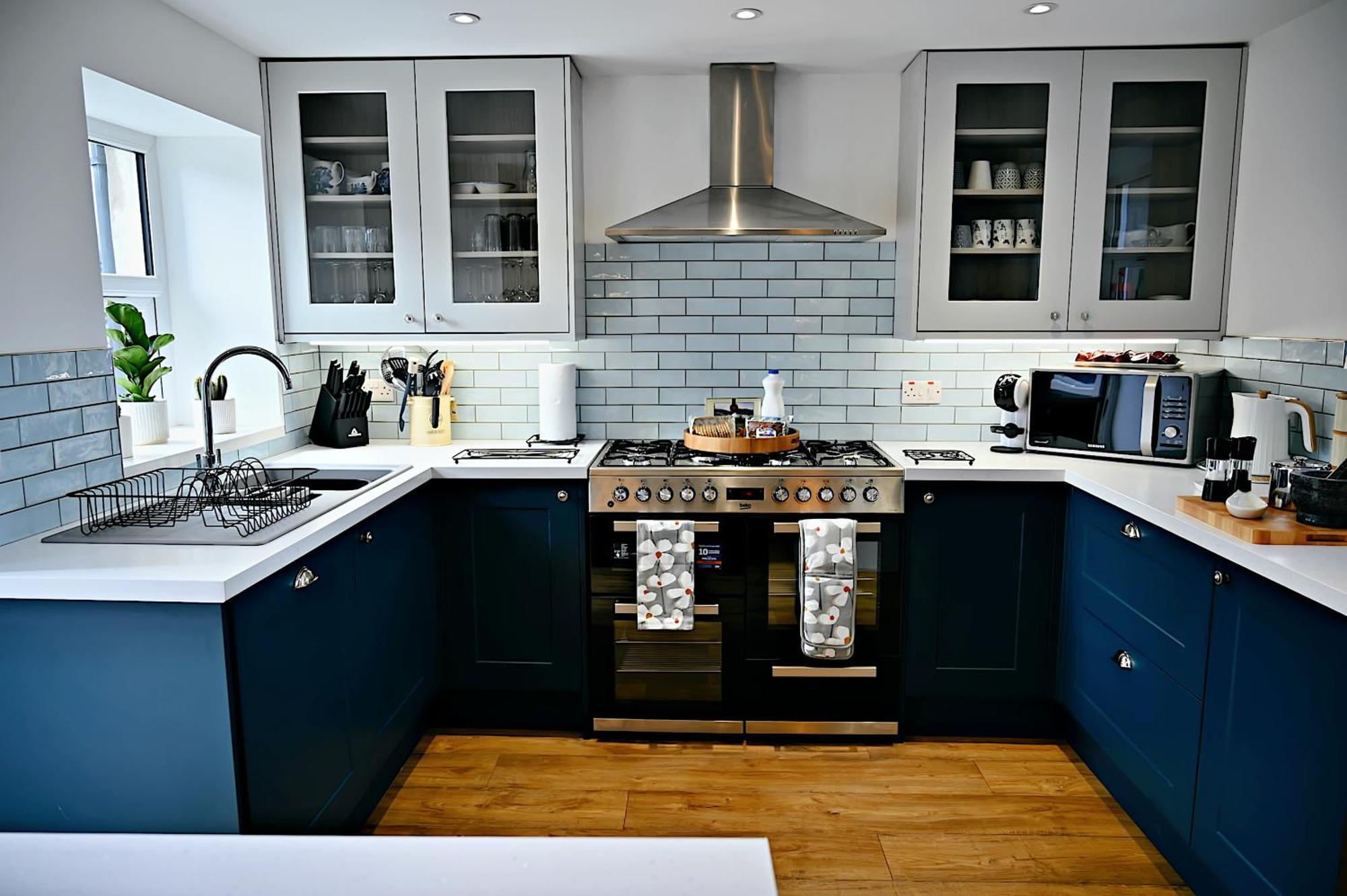 Porthmadog, Sleeps 11, 5 Bedrooms, 5 Bathrooms, Mountain Views Exterior photo